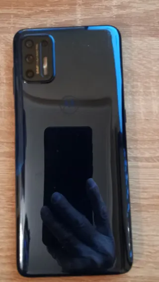 Motorola Moto g(9) plus con desgaste
