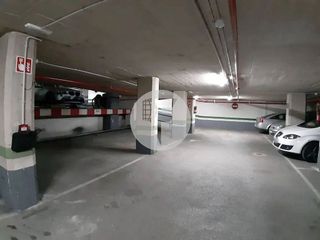 Garaje en venta en Les Corts en Barcelona