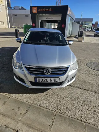 Volkswagen Passat CC 2011