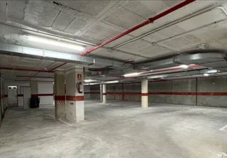 Garaje en venta en Carolinas Bajas en Alicante