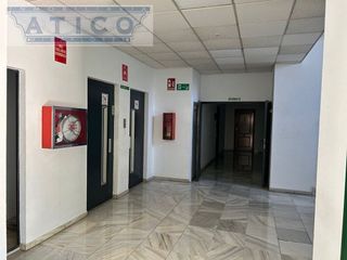 Oficina en venta en Cruz Roja en Sevilla