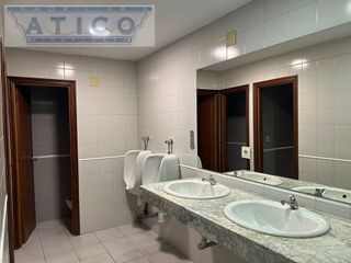 Oficina en venta en Cruz Roja en Sevilla