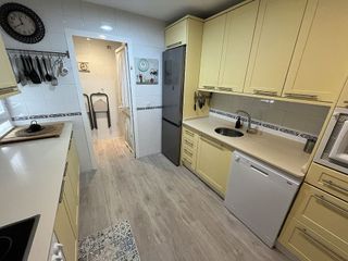 Piso en alquiler en Parque Alcosa - Jardines del Edén en Sevilla