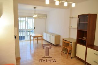 Piso en alquiler en San Julián en Sevilla