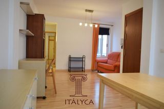 Piso en alquiler en San Julián en Sevilla