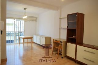 Piso en alquiler en San Julián en Sevilla