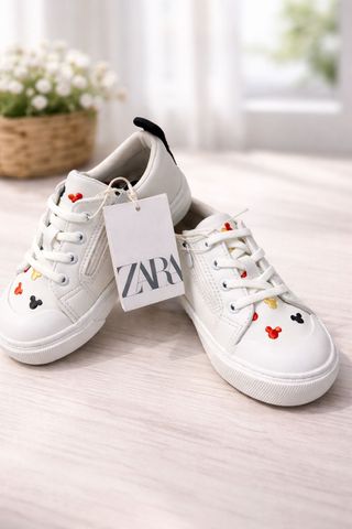Zapatillas Zara Disney Mickey T25 Nuevas