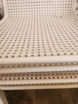 Sillas metálicas blancas (4 unidades)