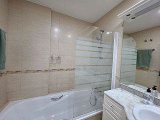 Piso en alquiler en Monserrat