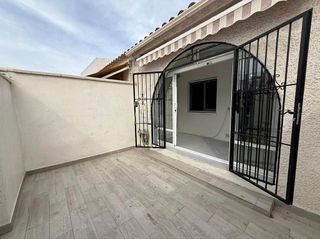 Chalet en venta en La Siesta - El Salado - Torreta en Torrevieja