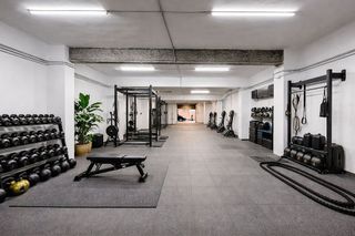 Local comercial en venta en El Castell-Poble Vell en Castelldefels