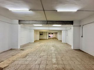 Local comercial en venta en El Castell-Poble Vell en Castelldefels