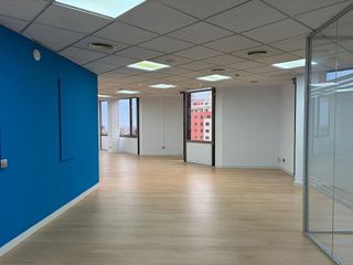 Oficina en alquiler en La Dreta de l'Eixample en Barcelona