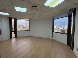 Oficina en alquiler en La Dreta de l'Eixample en Barcelona