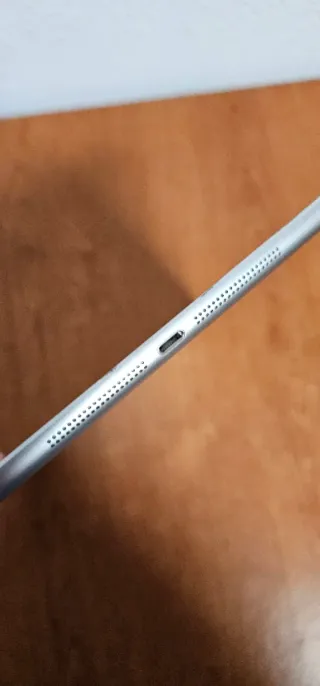 iPad Air 9.7 Pantalla Rota funciona bien