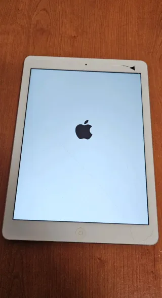 iPad Air 9.7 Pantalla Rota funciona bien