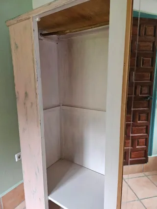 Armario renovado madera rosa y oro