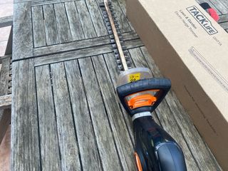 Cortasetos Eléctrico TACKLIFE