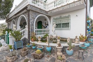 Chalet en venta en Alfacar