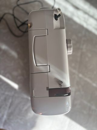 Máquina de coser JATA MC695