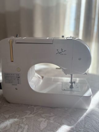Máquina de coser JATA MC695