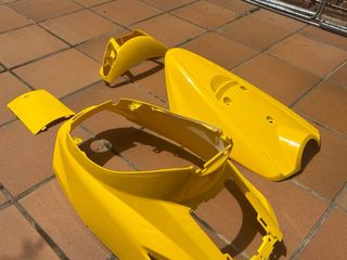 Carenado Yamaha Jog Antigua Amarillo