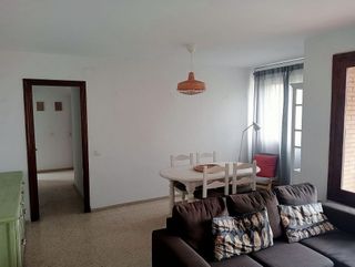 Piso en alquiler en Cruz Roja en Sevilla