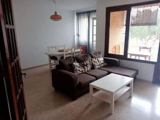 Piso en alquiler en Cruz Roja en Sevilla