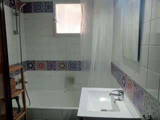 Piso en alquiler en Cruz Roja en Sevilla