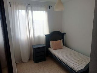 Piso en alquiler en Cruz Roja en Sevilla