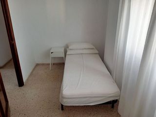 Piso en alquiler en Cruz Roja en Sevilla