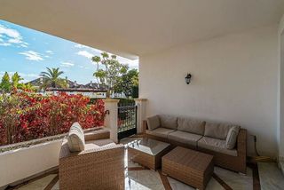 Piso en alquiler en Lomas de Marbella Club - Puente Romano en Marbella