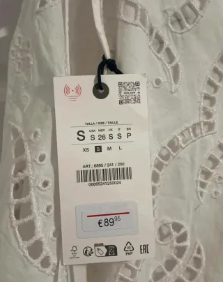 Vestido blanco Zara bordado