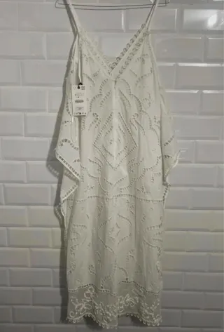 Vestido blanco Zara bordado