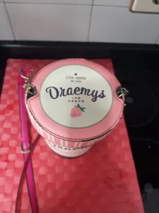 Lata Agatha Ruiz de la Prada e borsa cubo gelato