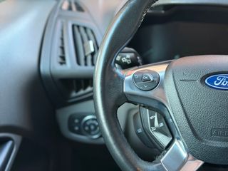 Ford Tourneo Connect 1.5 TDCi Titanium año 2019