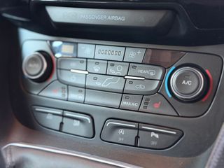 Ford Tourneo Connect 1.5 TDCi Titanium año 2019