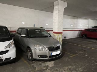 Garaje en venta en Centre en Badalona