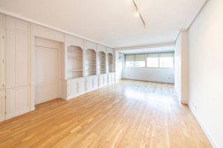 Piso en alquiler en Costillares en Madrid