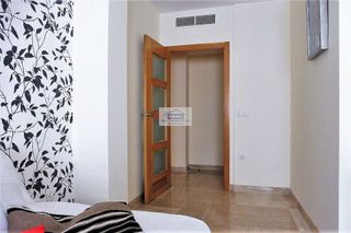 Piso en alquiler en Ciudad Jardín - Zoco en Córdoba