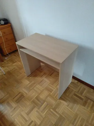 Mesa escritorio madera clara