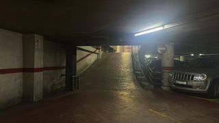 Garaje en venta en Sants en Barcelona