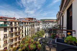 Dúplex en venta en Parte Vieja en San Sebastián-Donostia