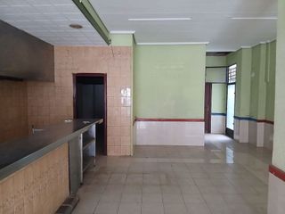 Local comercial en alquiler en Torrefiel en Valencia