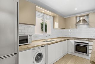 Piso en alquiler en Los Naranjos - Las Brisas en Marbella