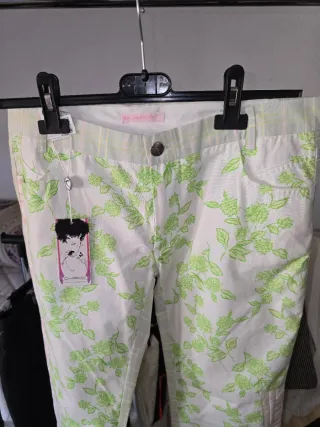 Pantalones nuevos de marca Custo Barcelona.