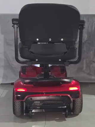 Scooter Eléctrico Rojo y Negro personas mayores