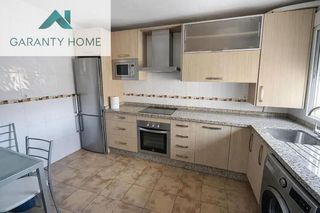 Piso en alquiler en Parque Victoria Eugenia en Málaga