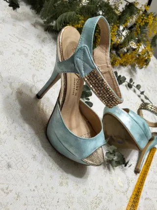 Zapatos de tacón Jerzy Ross azul y dorado