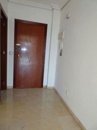 Piso en alquiler en Colores - Entreparques en Sevilla